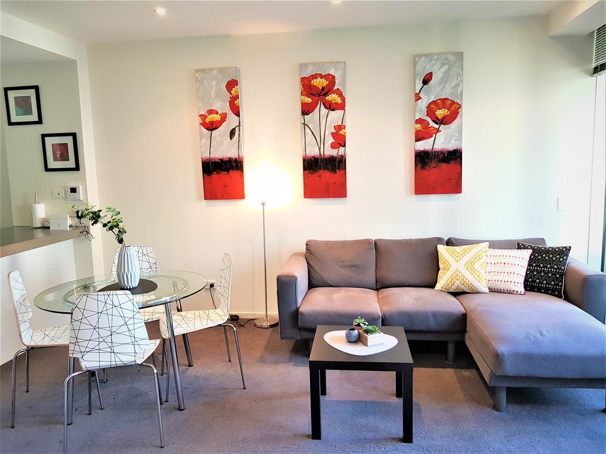 Readyset Apartments At Liberty Мельбурн Экстерьер фото